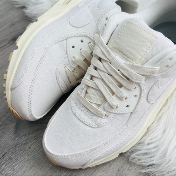 NWT Air Max 90 Se Women’s Shoes - Picture 4 of 9